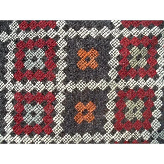 Vintage Handwoven Turkish Kilim Rug - 5.5' x 8.5' For Sale In Raleigh - Image 6 of 6
