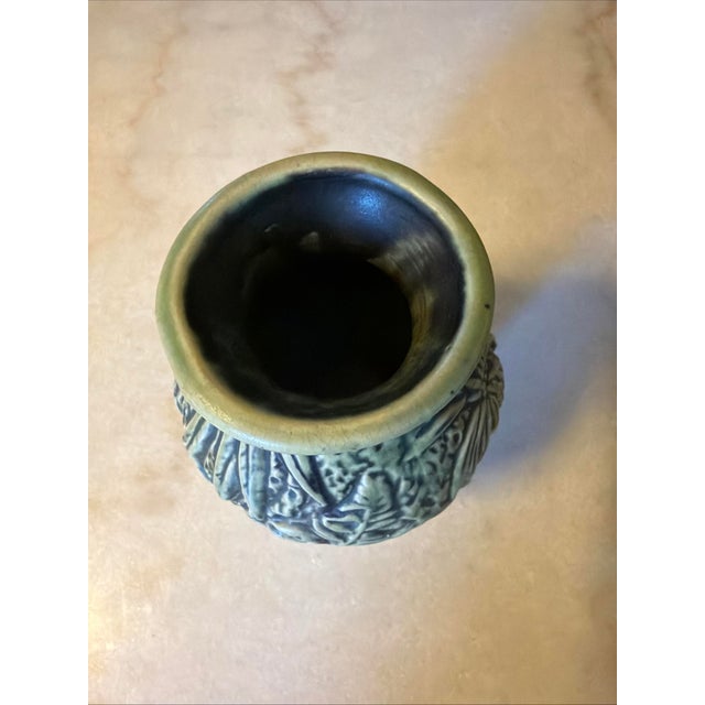 Weller Pottery Antique Weller Marvo 1920s Art Deco Pottery Green Palm Frond 7" Vase For Sale - Image 4 of 7