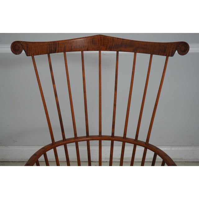 1990s Set of 6 Tiger Maple Windsor Dining Room Chairs For Sale - Image 5 of 12