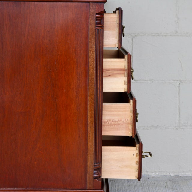 1990s 1990s Lexington Furniture Traditional Cherry Inlaid 4-Drawer Bachelor's Chest / Nightstand For Sale - Image 5 of 18
