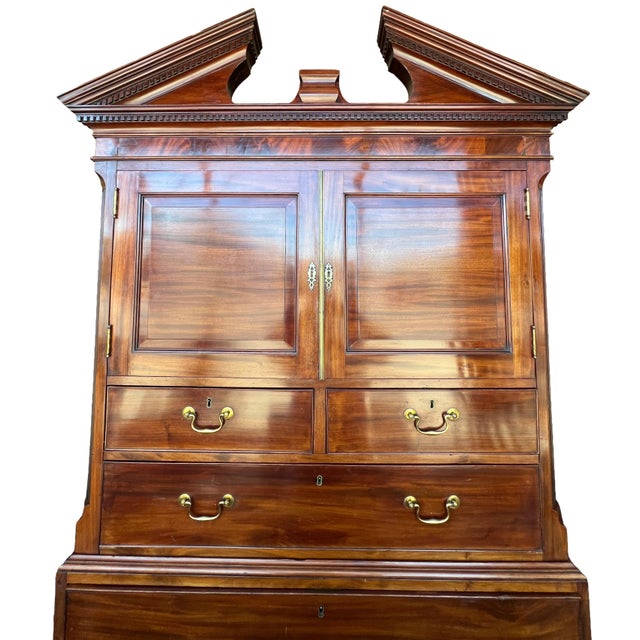 Traditional 19th Century Mahogany Linen Prese Chippendale Style For Sale - Image 3 of 12