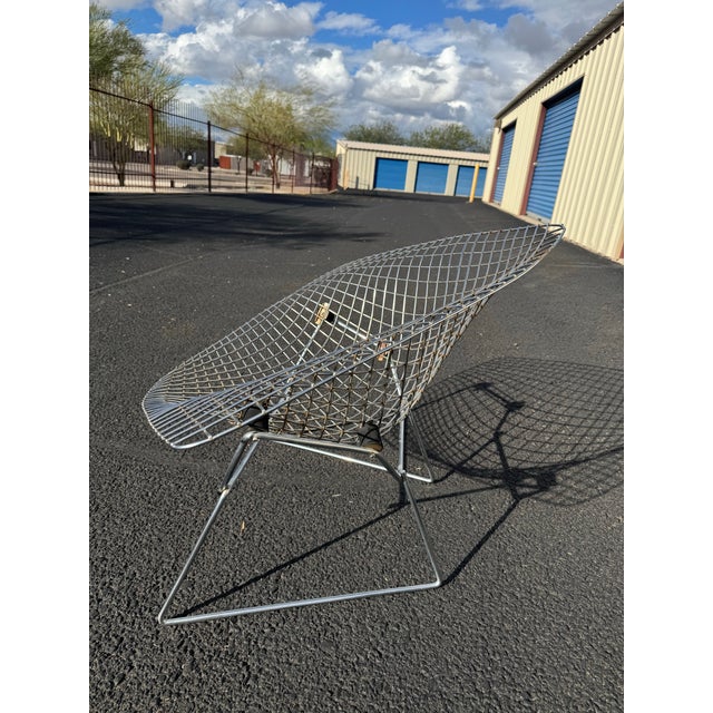 Attributed large Diamond chair. No seat cushion. In good condition, see pictures