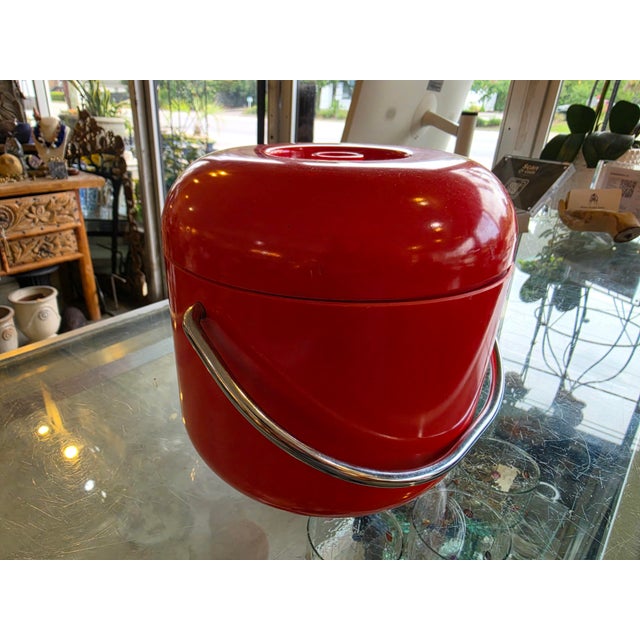 Vintage 1970’s Italian Plastic Primaluna Ice Bucket Designed by Ambrogio Pozzi Modernist Ice Bucket For Sale In Charleston - Image 6 of 12