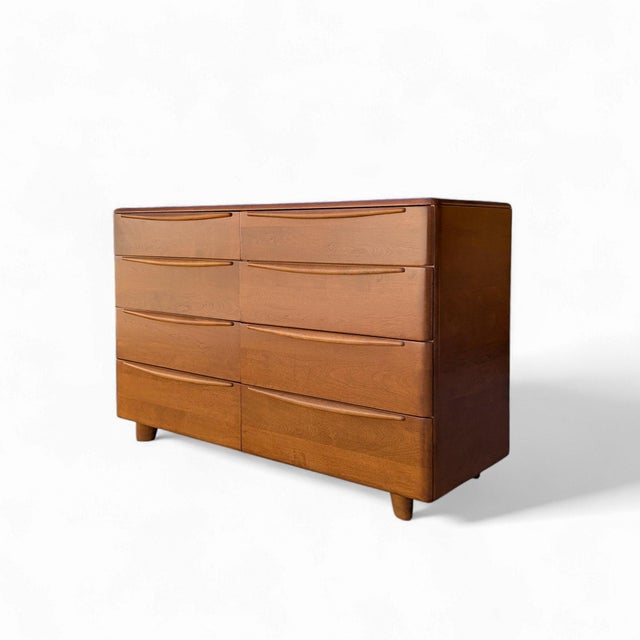 Mid 20th Century Heywood-Wakefield Mid-Century Modern 8-Drawer Lowboy Dresser For Sale - Image 4 of 18