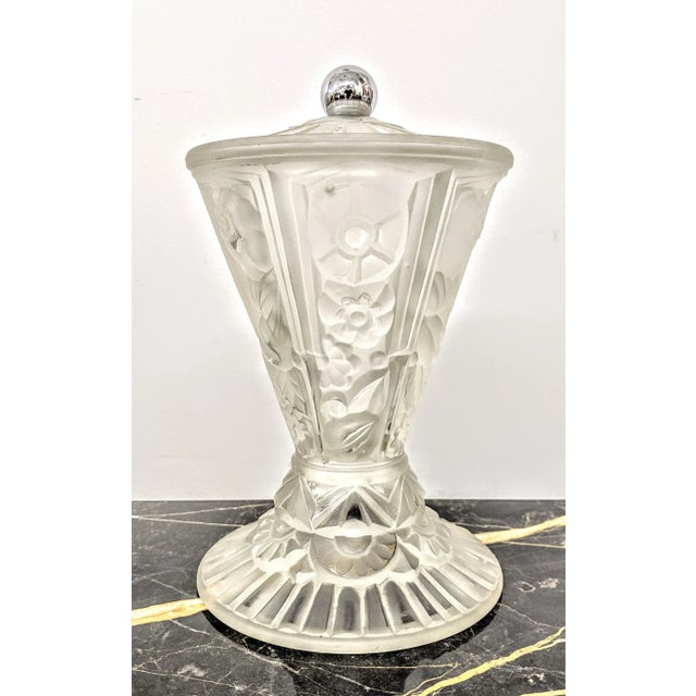 French Art Deco Table Lamps by Hanots - a Pair For Sale - Image 4 of 7
