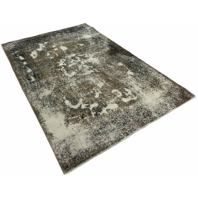 Vintage Middle Eastern Hand-Knotted Rug For Sale - Image 3 of 6
