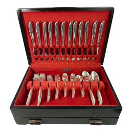 Example of Oneida Flatware and Silverware