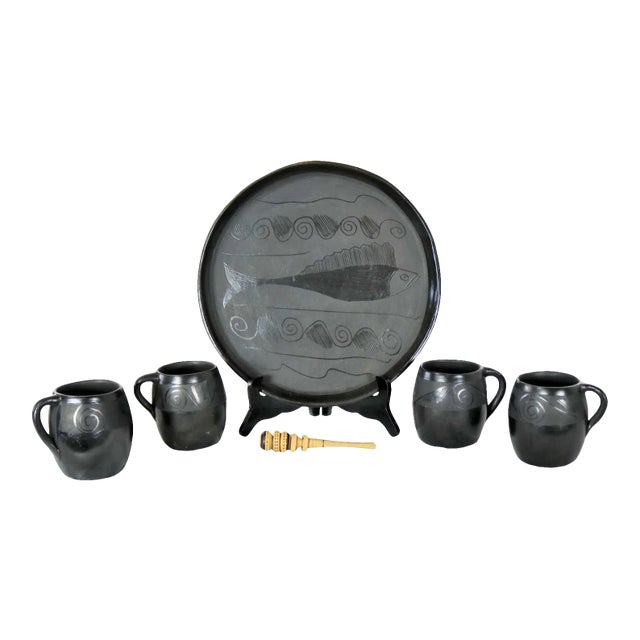 Vintage Black Clay Barro Negro Pottery Hot Chocolate Set Oaxaca Mexico 4 Mugs and Fish Tray - 6 pcs For Sale