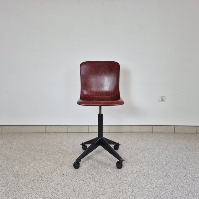 Vintage Swivel Office Chair by Elmar Flötotto for Pagholz, 1970s For Sale - Image 10 of 10