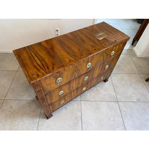 Biedermeier Chest of Drawers in Walnut For Sale - Image 11 of 15