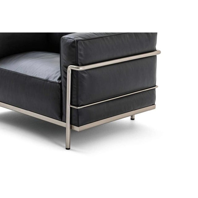 Black 3 Grand Confort Chair by Le Corbusier for Cassina For Sale - Image 8 of 11