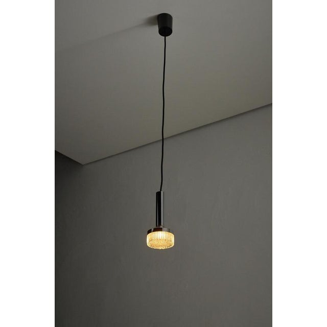 Chrome Tube Pendant Light with Textured Glass Lens, 1970s For Sale - Image 4 of 10