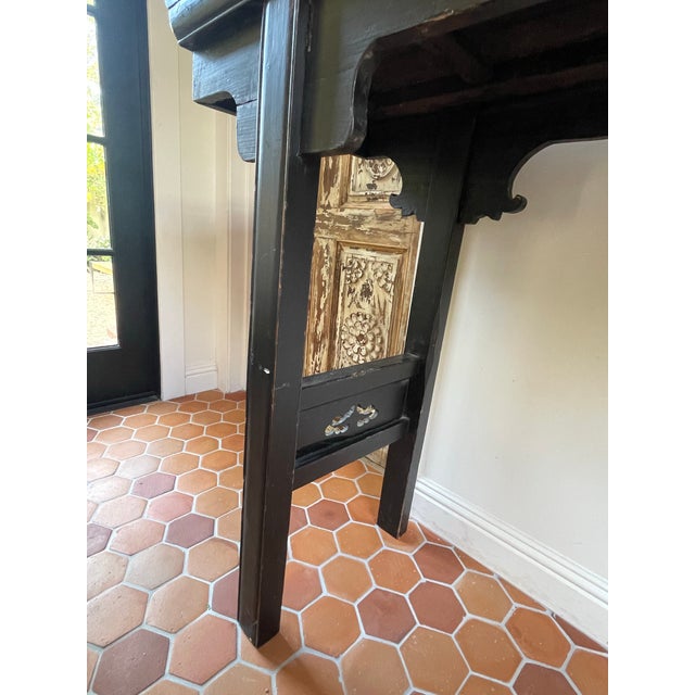 Vintage Chinese Black Lacquered Altar Console Table For Sale - Image 9 of 9