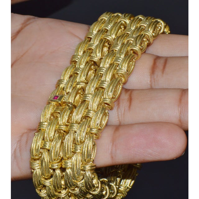 Metal Roberto Coin Appassionata Solid 18k Yellow Gold Woven Collar Necklace – 77 Grams For Sale - Image 7 of 16