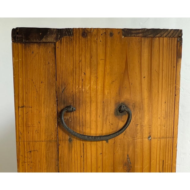 1920s Japanese Traditional Tansu Tabletop Storage Cabinet - For Sale - Image 14 of 14