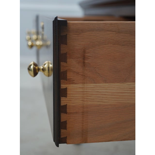 1970s 1970s Henkel Harris Virginia Galleries Jamestown Mahogany Server For Sale - Image 5 of 18