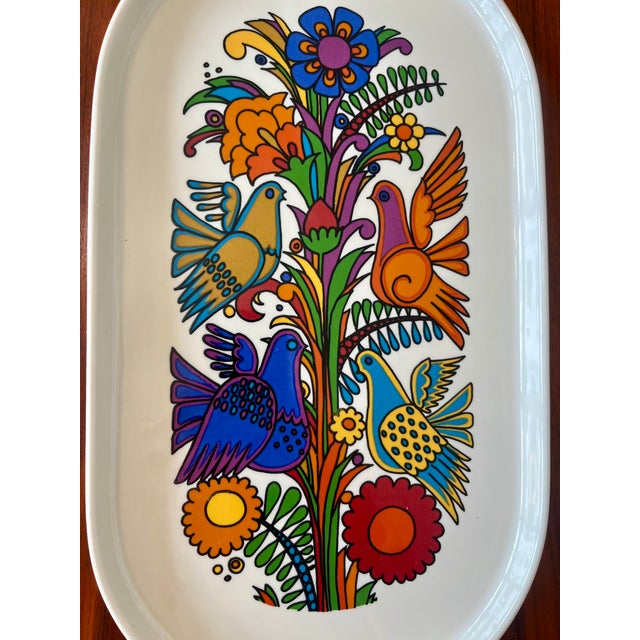 Oval tray from the iconic Acapulco collection, created in 1967 by designer Christine Reuter for Villeroy & Boch. Its...