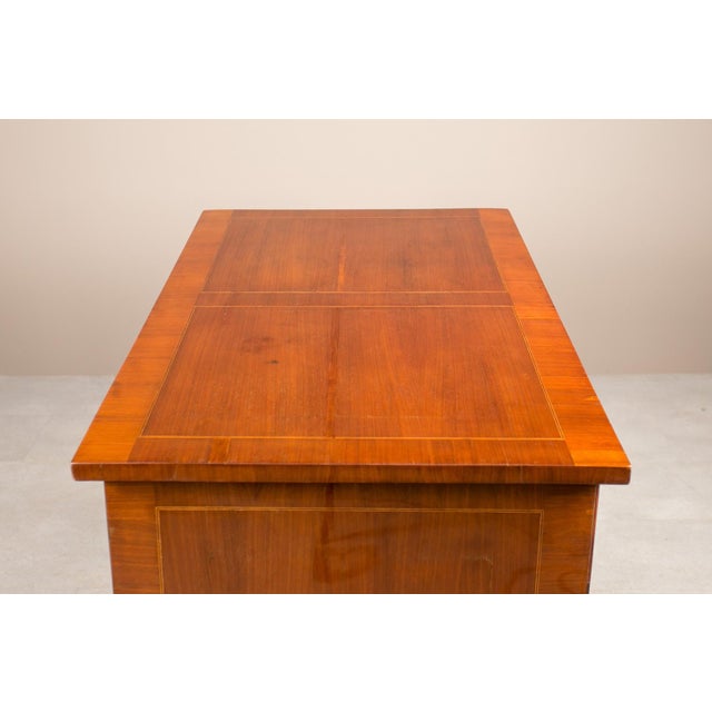 Biedermeier Desk in Walnut Veneer, 1830 For Sale - Image 5 of 15