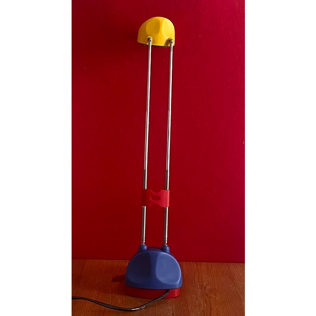 Lamp A design and architecture movement founded by Ettore Sottsass in the 1980s in Milan, born as a bold and ironic...