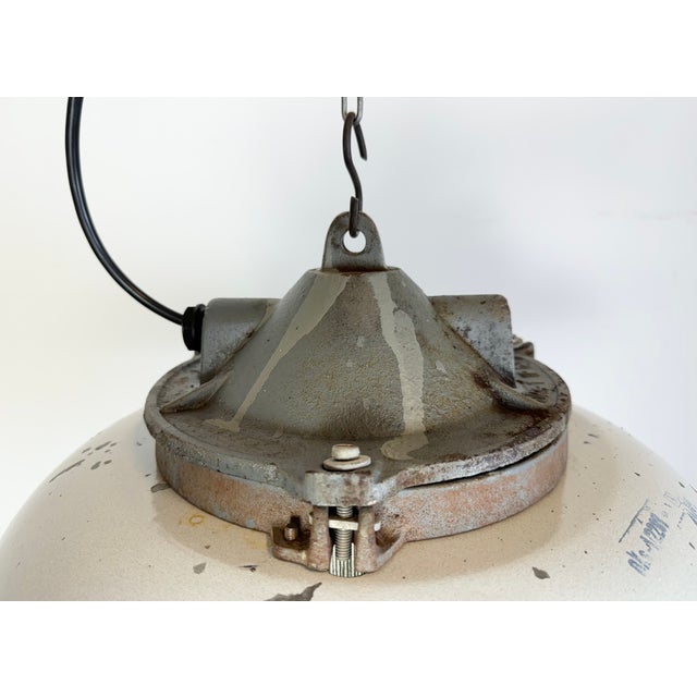 Industrial Grey Enamel Factory Cage Pendant Lamp in Cast Iron from Zaos, 1960s For Sale - Image 4 of 18