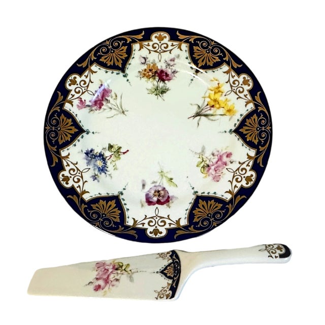 Andrea by Sadek Biltmore Tea Service Porcelain Pedestal Cake Stand W/Server The Vanderbilt Service by Andrea by Sadek is a...