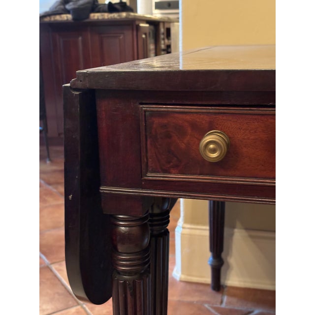 Wood 18th Century Georgian Mahogany Pembroke Drop-Leaf Table For Sale - Image 7 of 11