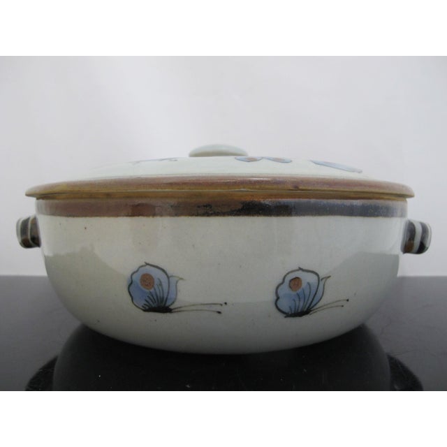 Incredibly sweet Vintage Ken Edwards Mexican pottery, casserole serving dish or bowl with lid and handles at each side,...
