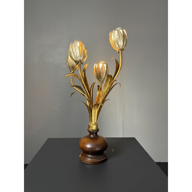 Mid-Century Hollywood Regency Italian Gilt Tole Four-Light Tulip Table Lamp on Turned Wood Base, 1960s For Sale - Image 10 of 17