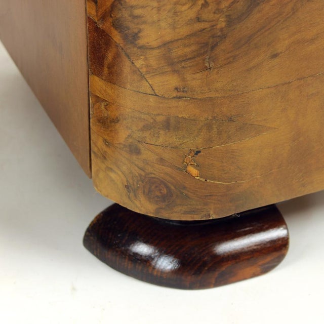 Vintage Art Deco Bedside Tables in Walnut Veneer, Czechoslovakia, 1930s, Set of 2 For Sale - Image 16 of 17