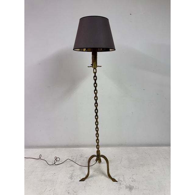 Gilt Metal Chain Link Floor Lamp in the style of Franz West, 1970s For Sale - Image 3 of 13
