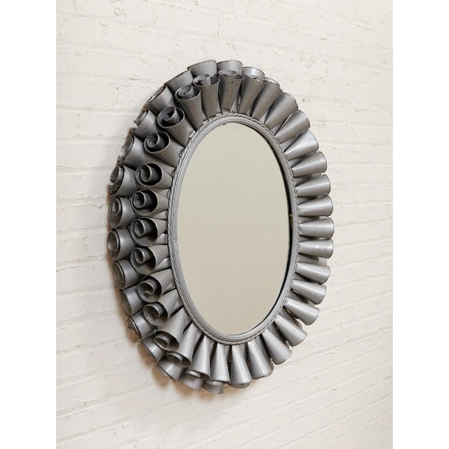 Inspired by simple, minimalist forms, this vintage mirror creates an atmosphere of calm and balance in any room of your home.