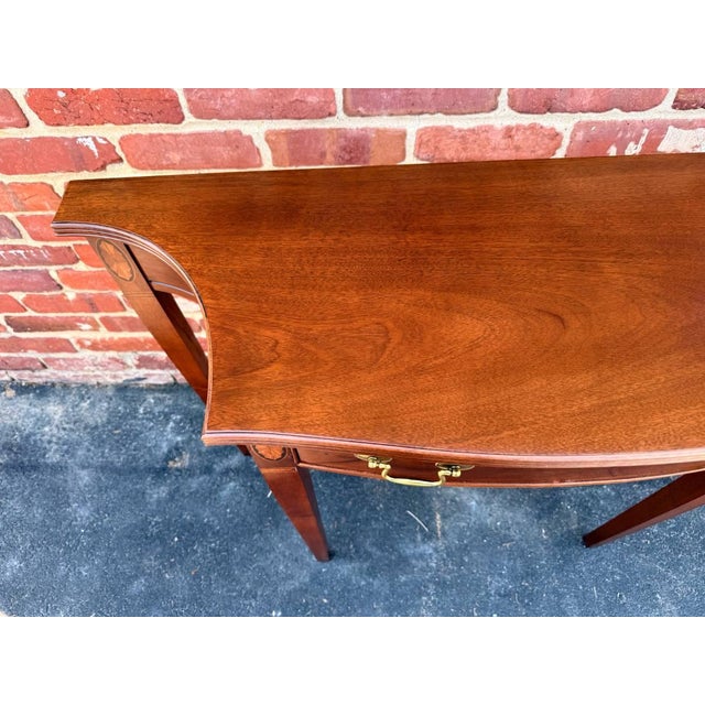 Late 20th Century Hammary Federal Style Solid Mahogany Inlaid Console Table For Sale - Image 4 of 16