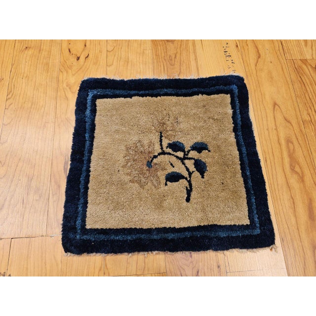 Vintage Chinese Art Deco Square Rug, Hand-Knotted Wool, Floral Pattern, Ivory & Blue, 14"x14" For Sale In Chicago - Image 6 of 8