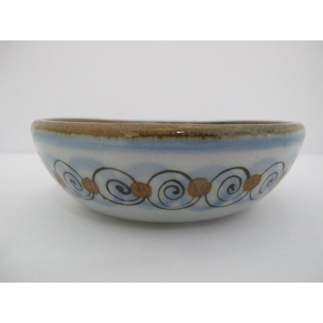 1960s El Palomar Ken Edwards Blue Bird Tonala Mexico Folk Art Hanging Pot With Handle For Sale - Image 5 of 14