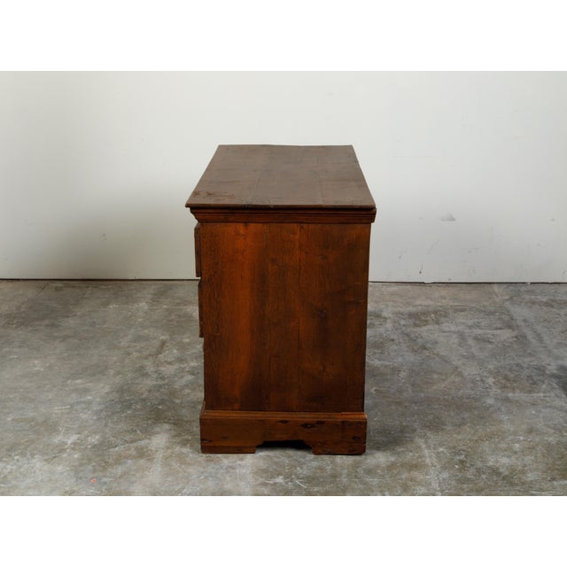 English Georgian Period 1800s Oak Chest with Four Drawers and Carved Motifs For Sale - Image 11 of 12