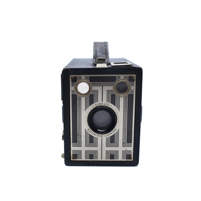 Art Deco Mid 1930s Art Deco Kodak Six-20 Brownie Junior Box Camera For Sale - Image 3 of 9