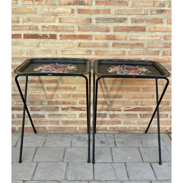 Mid-Century Black Metal Serving Trays on Folding Stand from CrestLine, 1960s, Set of 2 For Sale - Image 4 of 15