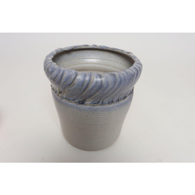 Mid-Century Modern Vintage Navy and Pale Blue Incised Studio Ceramic Planter by Deanna Nichols For Sale - Image 3 of 15