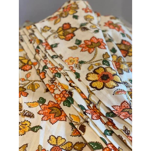 Jacobean Set of 6, Vintage Lot 70s Groovy Mod Retro Flower Power Jacobean Design HTF Deadstock Curtains Mint For Sale - Image 3 of 9