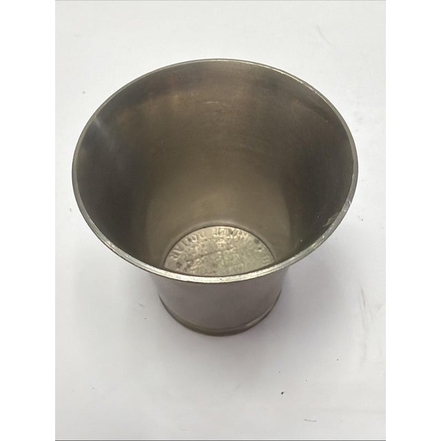 American 1976 Kennedy BICENTENNIAL HALF DOLLAR Coin Pewter Shot Glass Vintage 2.25" x 2" For Sale - Image 3 of 4