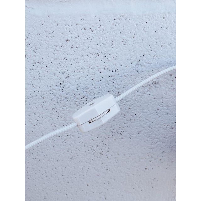 Vetro Artistico XL 1960s Milky White Swirled Murano Glass Lamp by Vetro Artístico For Sale - Image 4 of 5