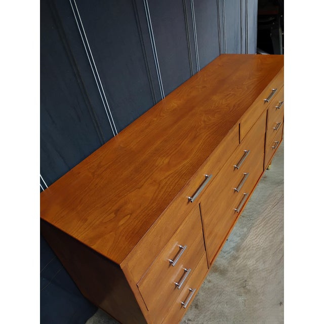 Chocolate Drexel 'Biscayne' Mid Century Lowboy Dresser Credenza Buffet Restored For Sale - Image 8 of 12