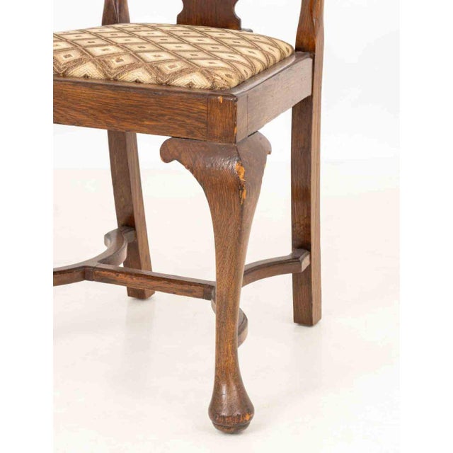 Queen Anne Style Walnut Dining Chairs, 8 For Sale In New York - Image 6 of 8