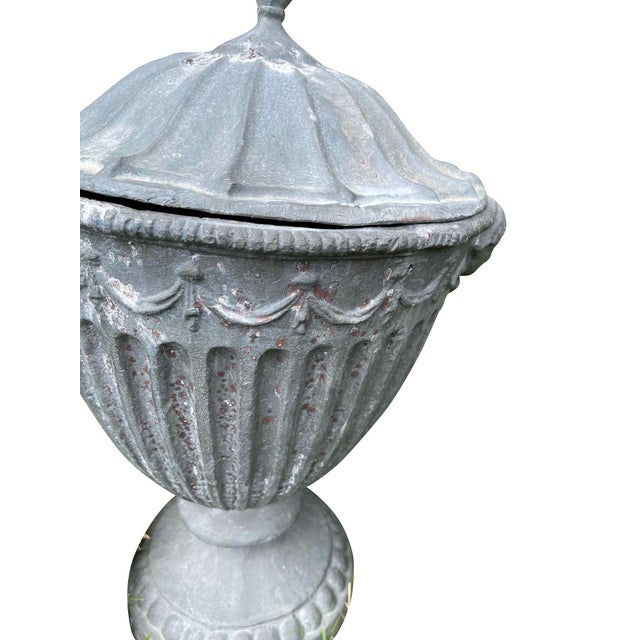 Traditional 19th Century English Classical Lead Garden Urns with Covers Grey - A Pair For Sale - Image 3 of 18