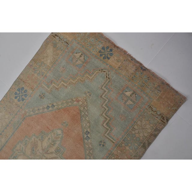 Tan Handwoven Vintage Oushak With Faded Floral Medallion For Sale - Image 8 of 10