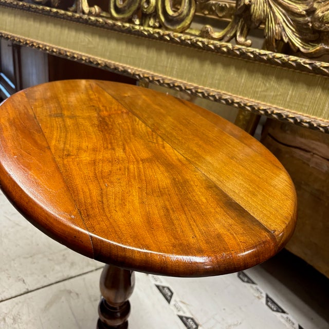Small Antique Louis Philippe Oval Walnut Coffee Table, 1800s For Sale - Image 3 of 10