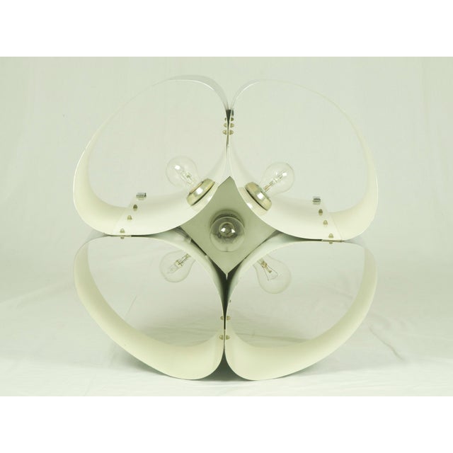 Reggiani Large Space Age Chrome Plated and White Painted Four-Light Table Lamp by Mario Bellini for Reggiani, 1960s For Sale - Image 4 of 11