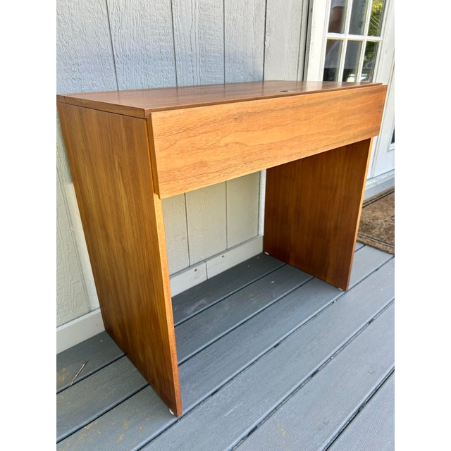 Mid-Century Modern 1960s Mid Century Danish Modern Teak Vanity/Desk by Arne Wahl Iversen for Vinde Molefabrik - For Sale - Image 3 of 12