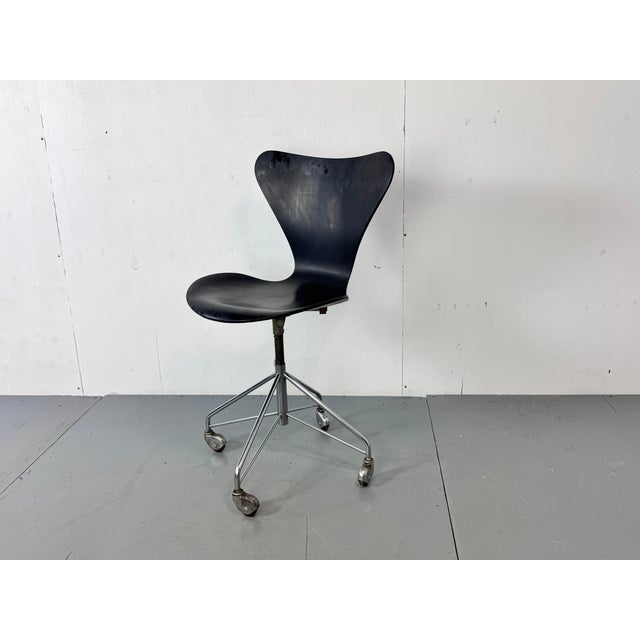 Vintage Early 3117 Swivel Desk Chair by Arne Jacobsen for Fritz Hansen, 1955 For Sale - Image 15 of 15