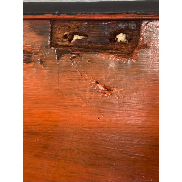 Wood 19th-Century Pennsylvania Paint-Decorated Blanket Chest. For Sale - Image 7 of 12